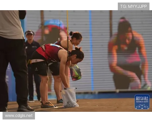 深入分析成都攀岩队包夹战术的优势与应用技巧